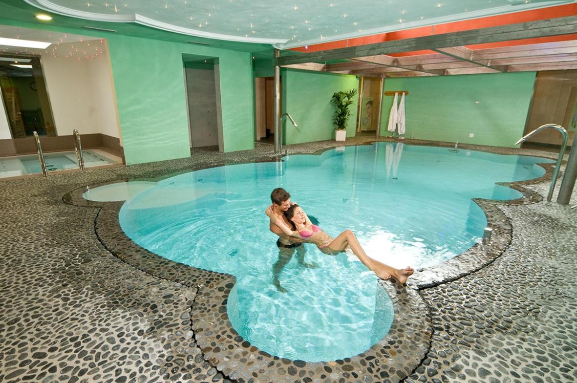 Hotel Panorama Wellness & Resort Malosco Ngoại thất bức ảnh