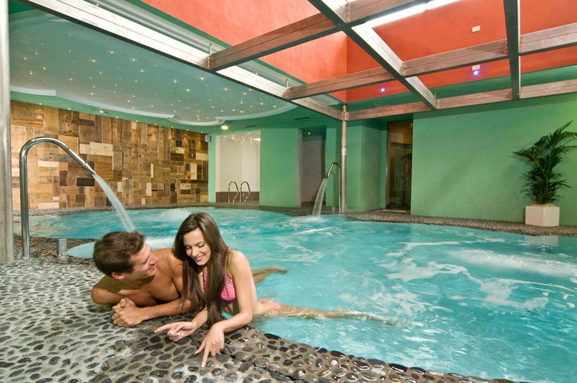 Hotel Panorama Wellness & Resort Malosco Ngoại thất bức ảnh